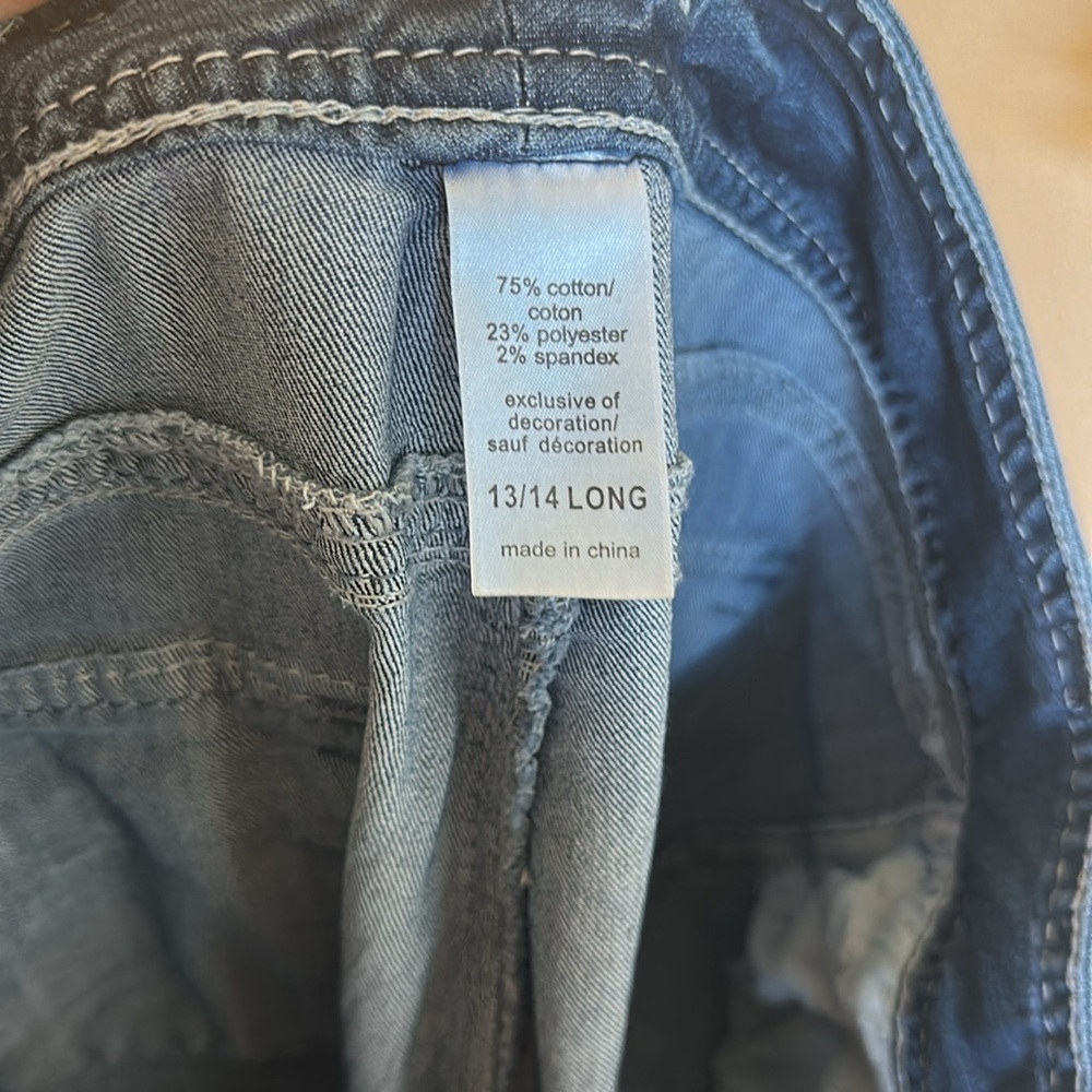 Maurices Jeans Size 13/14 Long Medium To Dark Blue Wash Fading Double Button - Picture 9 of 13